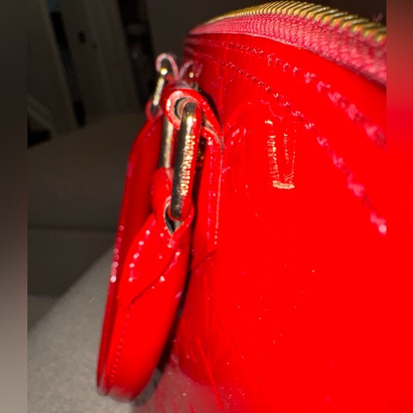 Louis Vuitton Alma MM Bag - Picture 8 of 14